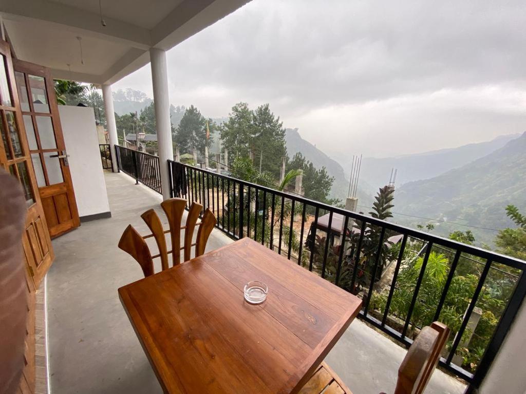Misty Peak View Villa Ella Bagian luar foto